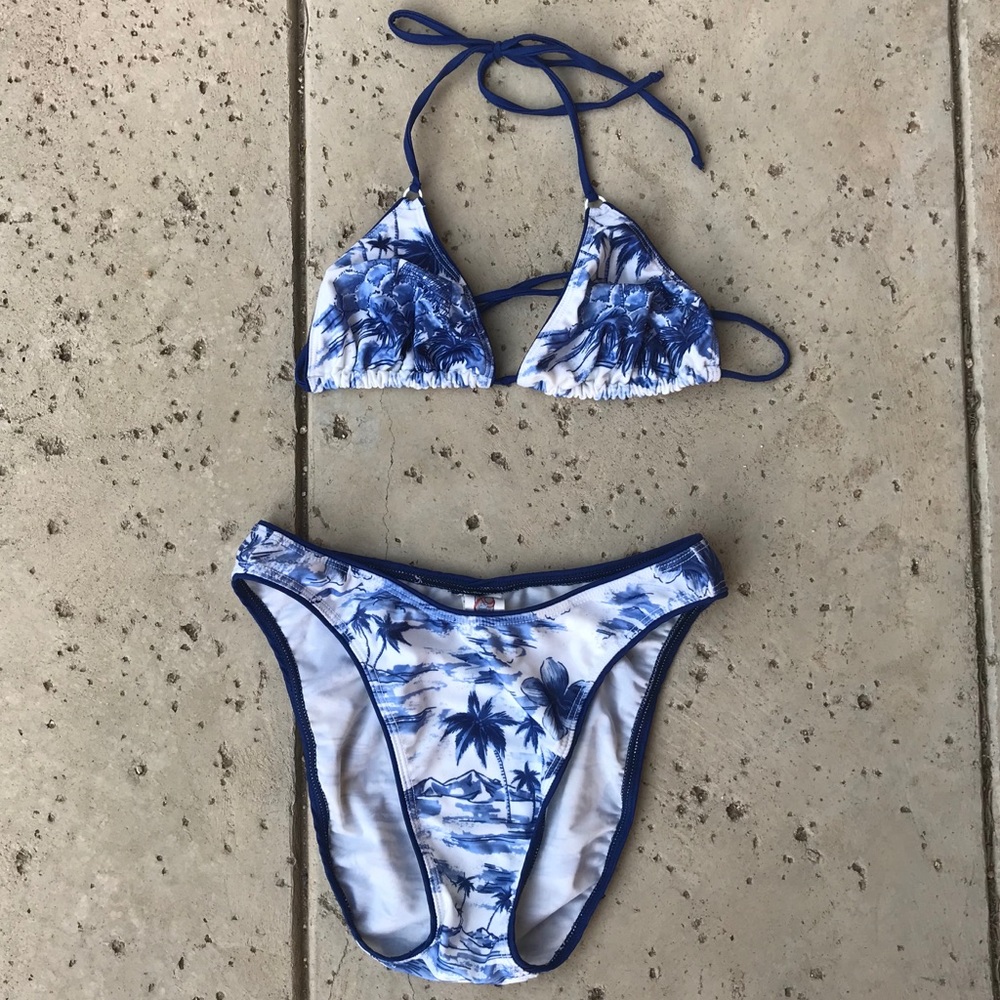 Hawaiian print bikini